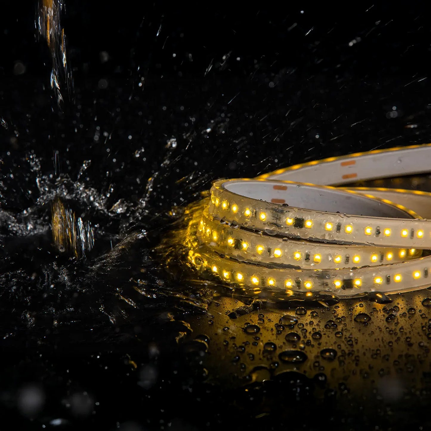 Ultralight LED Strip Light 30M IP65 (DOA-2835-140P)