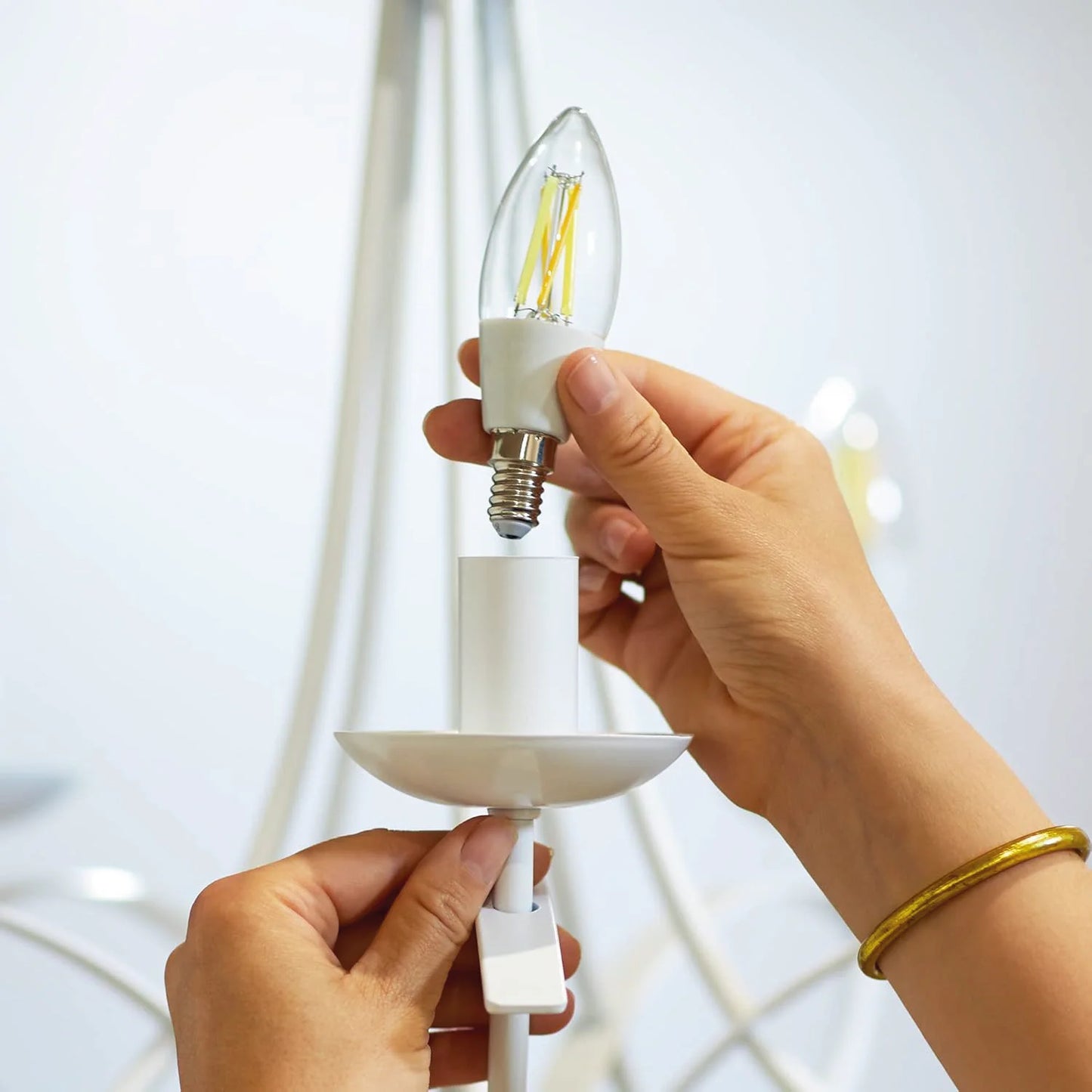 Ultralight LED Bulb 3.7W E14 With 5 Years Warranty (UTL-C600SG)