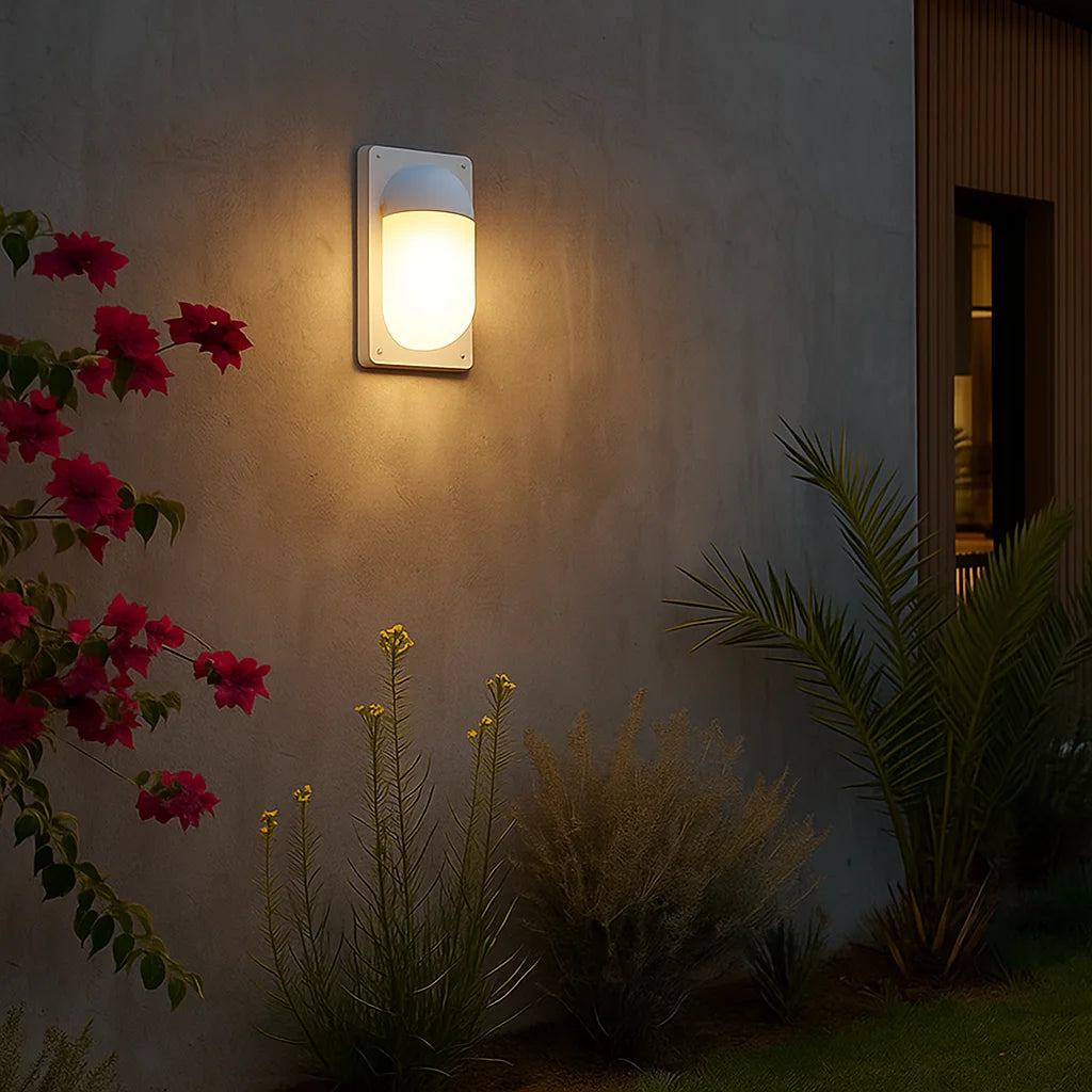 Outdoor Wall Light 10W (1858-3K) Aluminum Body – IP54 Weatherproof Modern Lighting - Warm Light